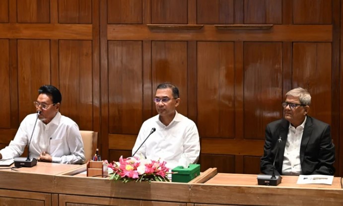 সংসদীয় দলের বৈঠকে প্রধানমন্ত্রী তারেক রহমান